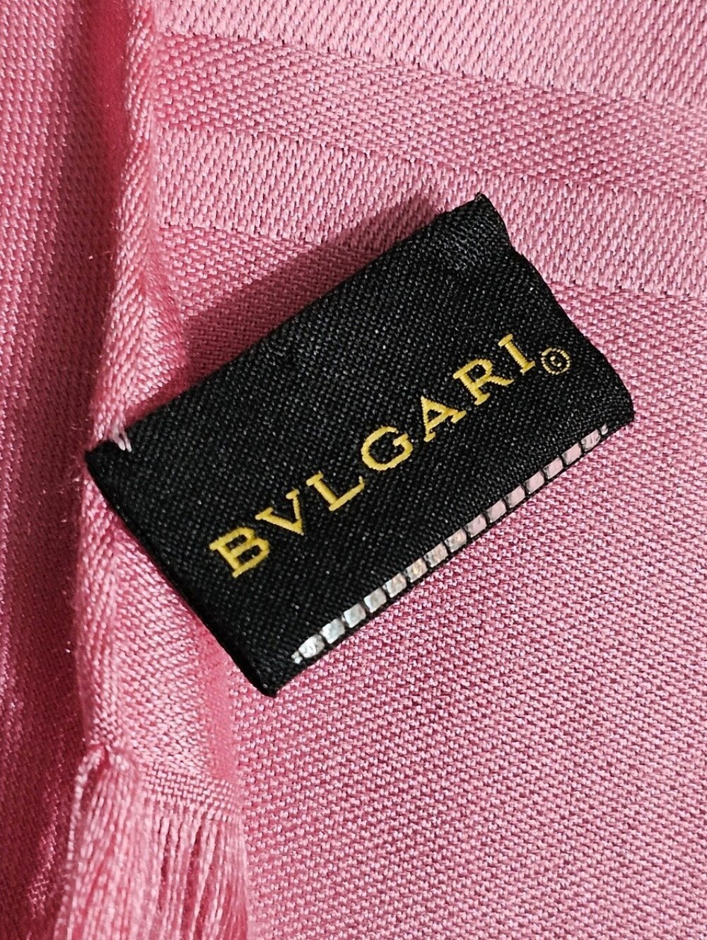 BVLGARI LOGOMANIA STOLE - Picture 13 of 16